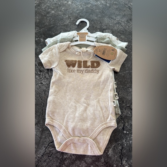 NWT 3pk of onesies - Picture 1 of 2